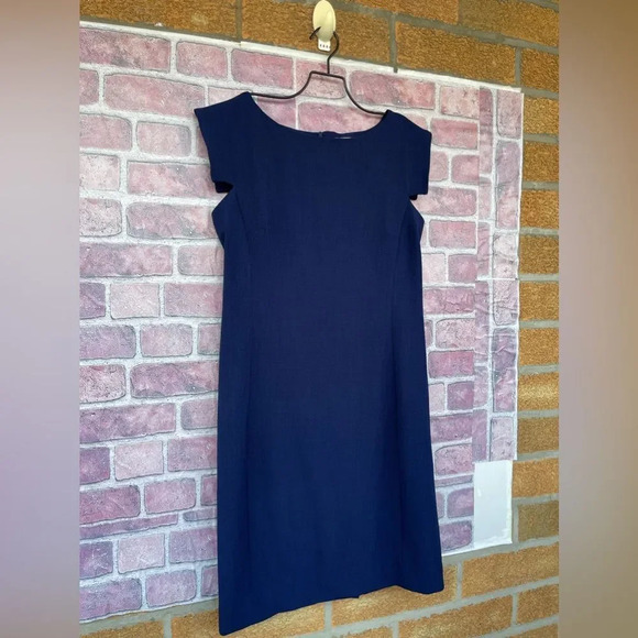 MM LAFLEUR The Sarah 5.0 Dress size 8 - Picture 3 of 14
